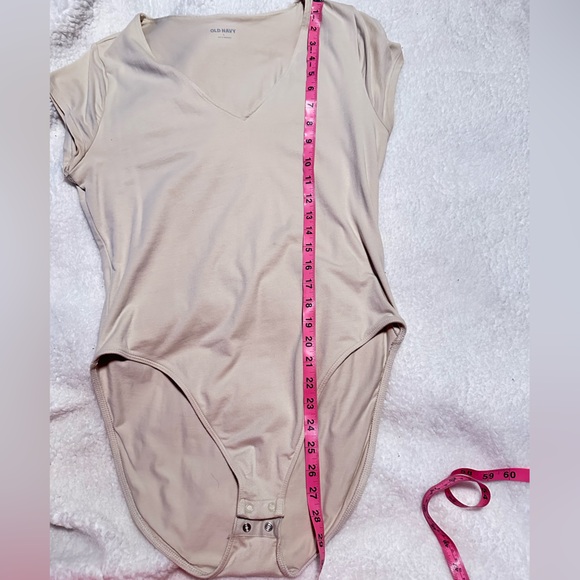 Old Navy Women’s V-Neck Bodysuit - Picture 8 of 8